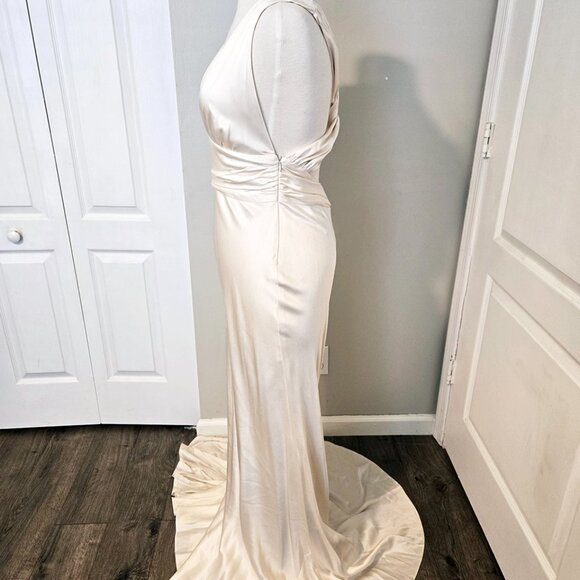 Nicole Miller Style DG0021 100% Ivory Silk Dress Size 6 - Picture 8 of 15